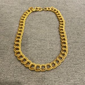 Thick gold chain, costume jewelry